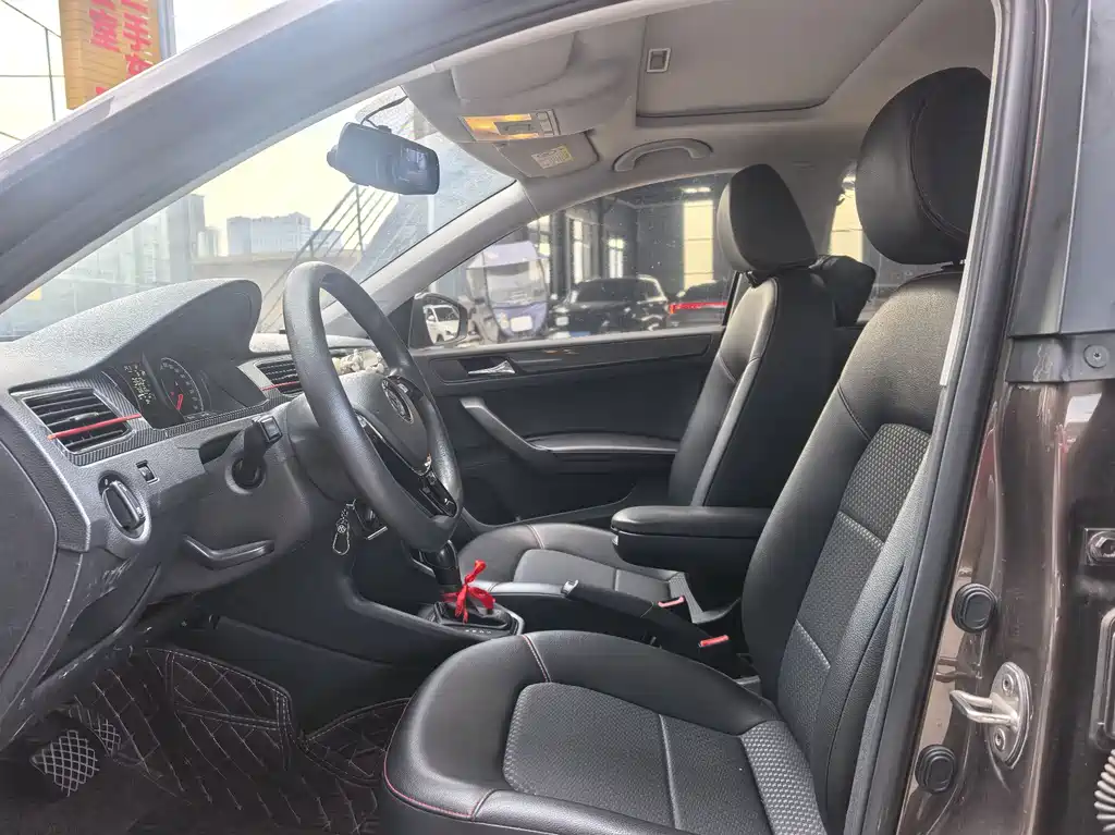 Volkswagen Santana 2018 1.5L AT Comfort