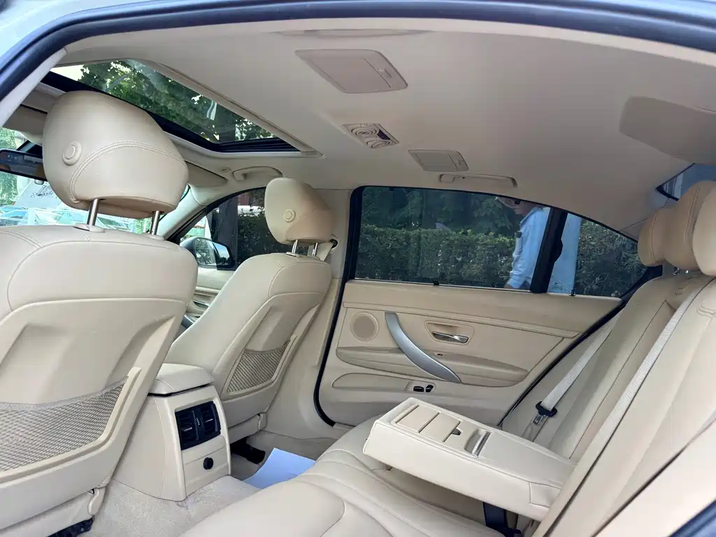 BMW 3 Series — миниатюра 12