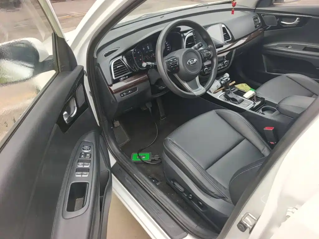 Kia K4 — миниатюра 16