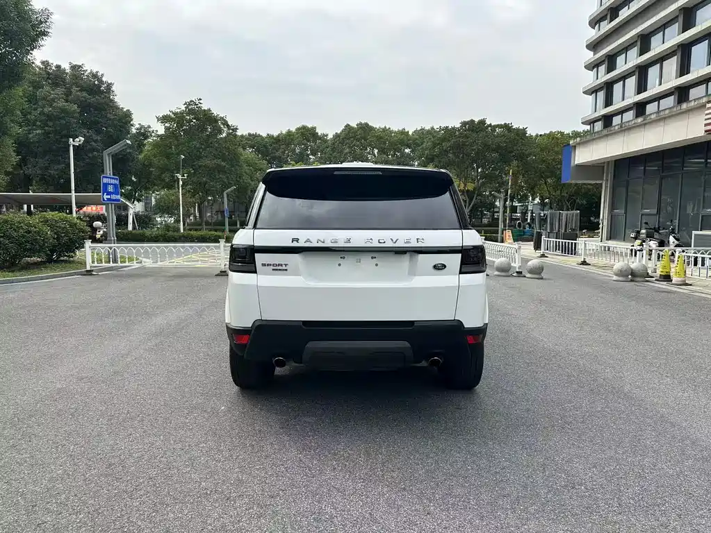 Land Rover Sport — миниатюра 5