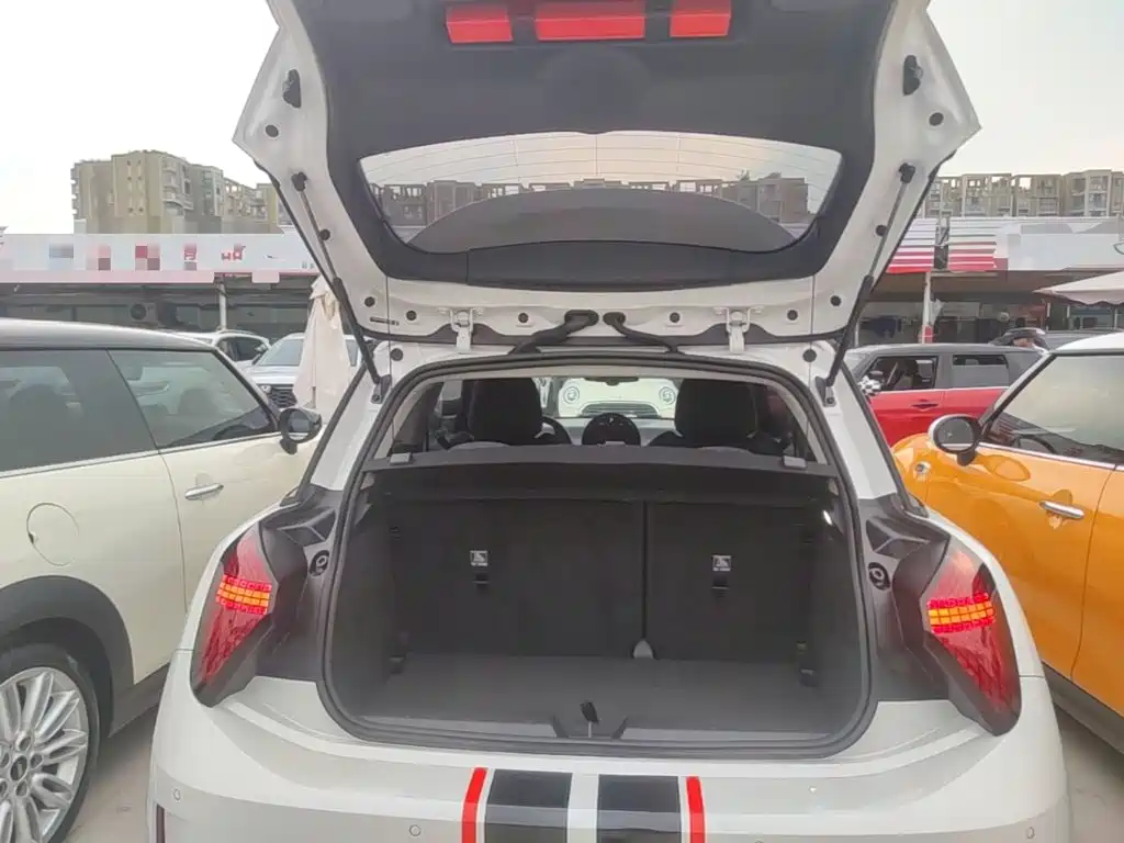 MINI MINI COOPER EV — миниатюра 19