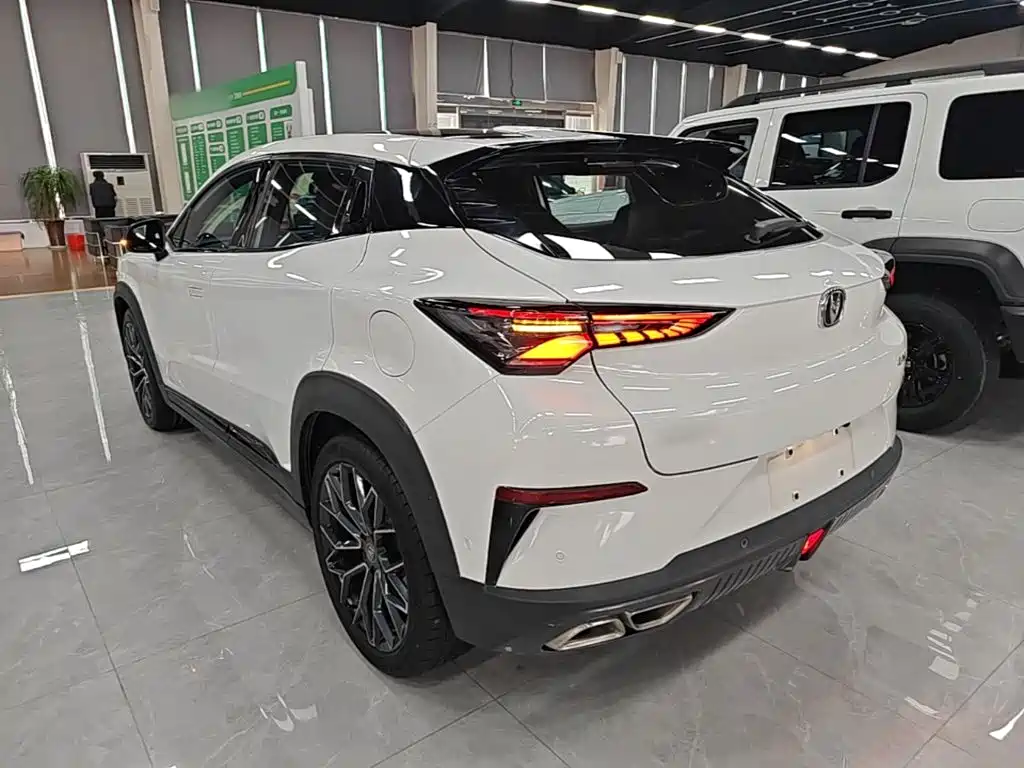 Changan UNI-T — миниатюра 5