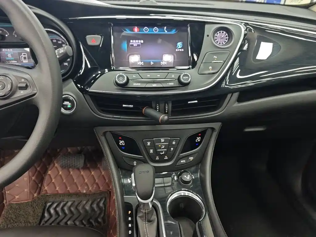 Buick Envision Plus — миниатюра 13