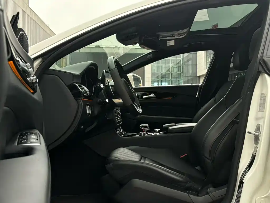 Mercedes-Benz CLS AMG — миниатюра 7