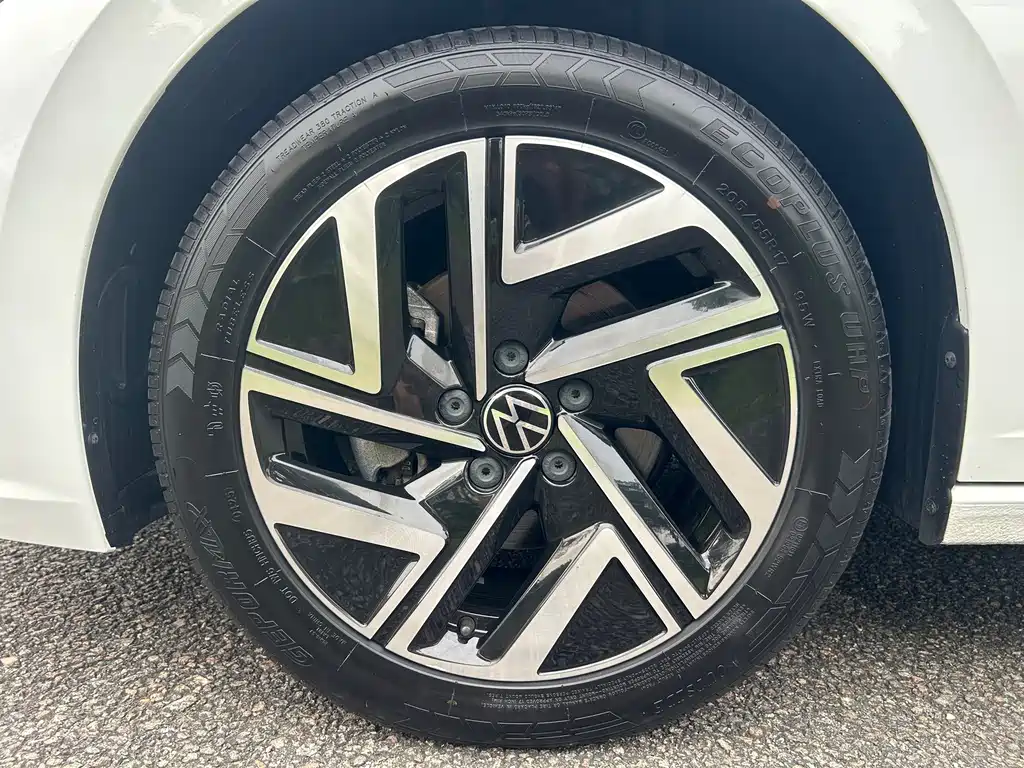 Volkswagen Sagitar — миниатюра 24