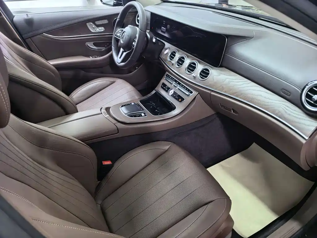 Mercedes-Benz E-Class E 2020 E 300 L Fashion