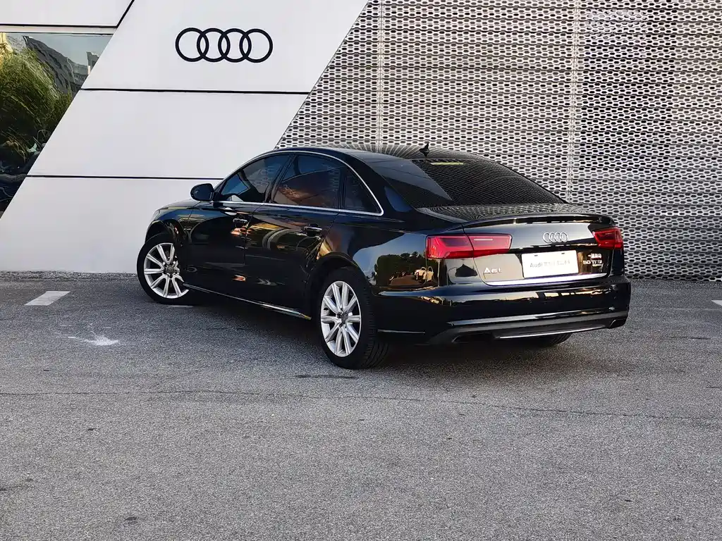 Audi A6L — миниатюра 5