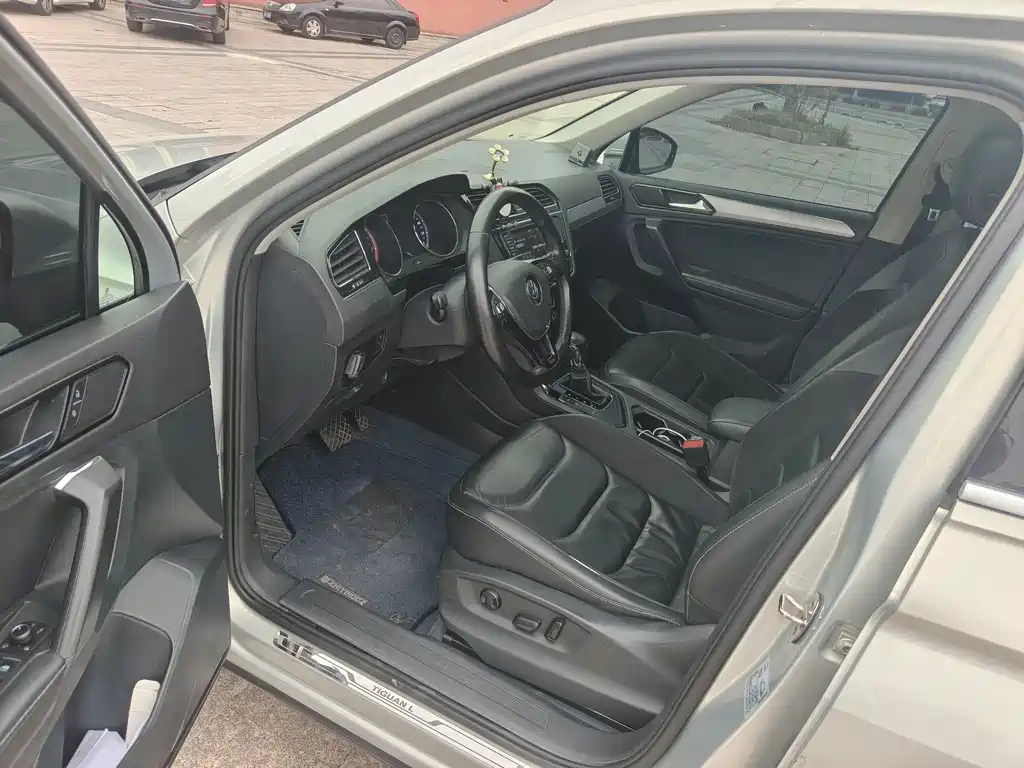 Volkswagen Tiguan L — миниатюра 4