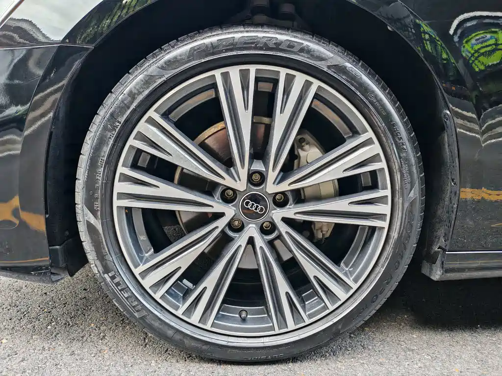 Audi A6L — миниатюра 12