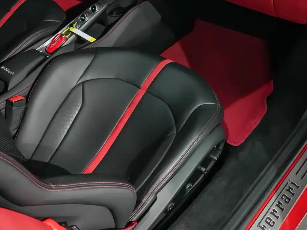 Ferrari F8 Tributo 3.9T V8, фото 13
