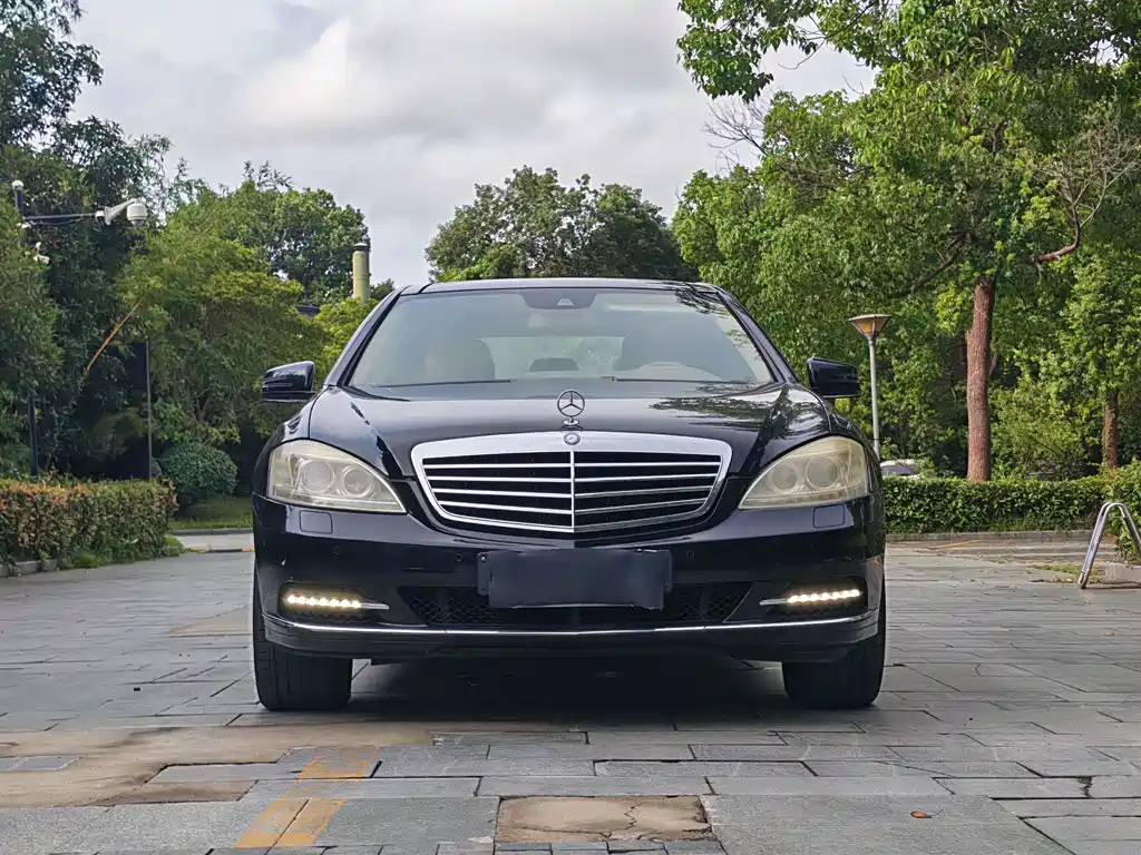 Mercedes-Benz S-Class — миниатюра 2