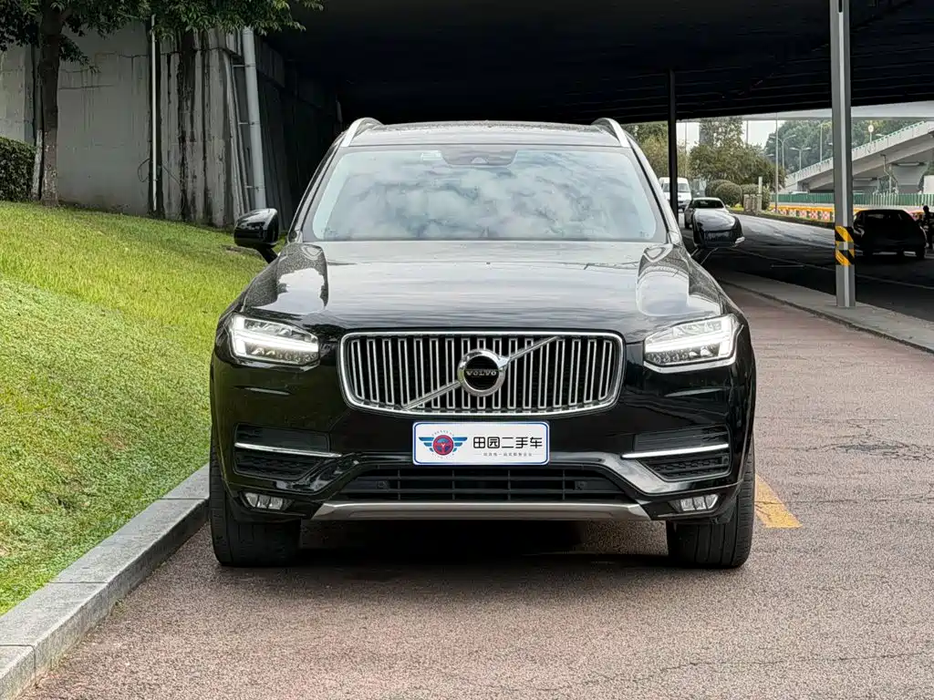 Volvo XC90 — миниатюра 2