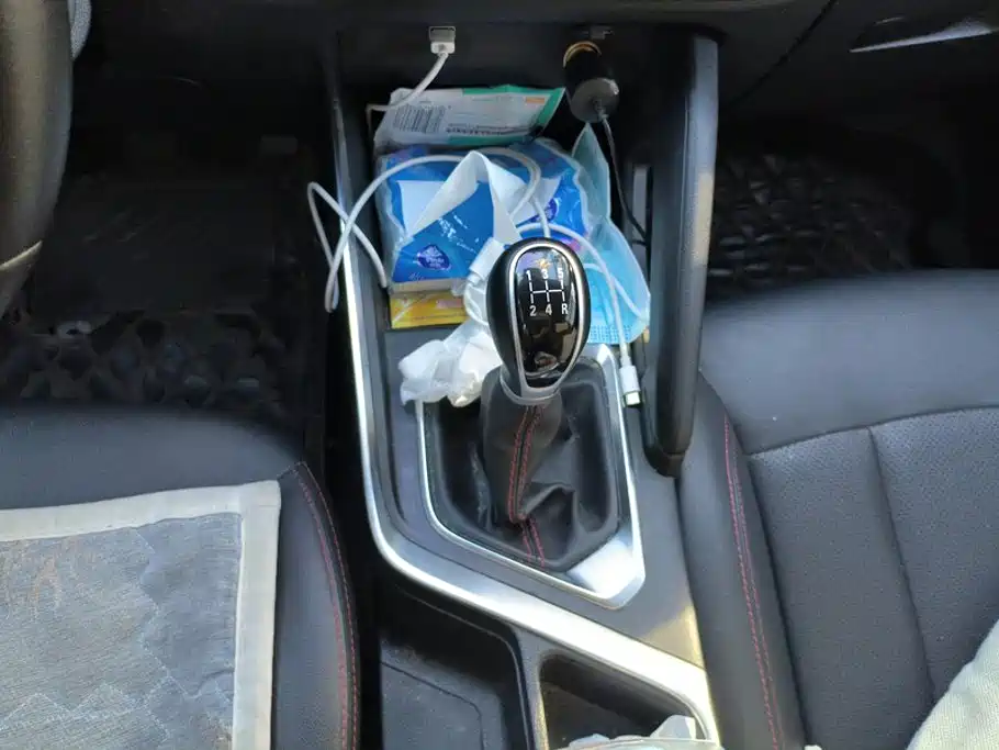 Geely Vision X3 — миниатюра 16