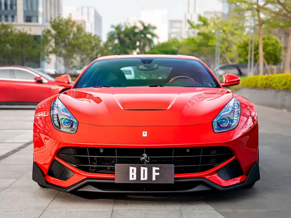 Ferrari F12berlinetta - фото 2