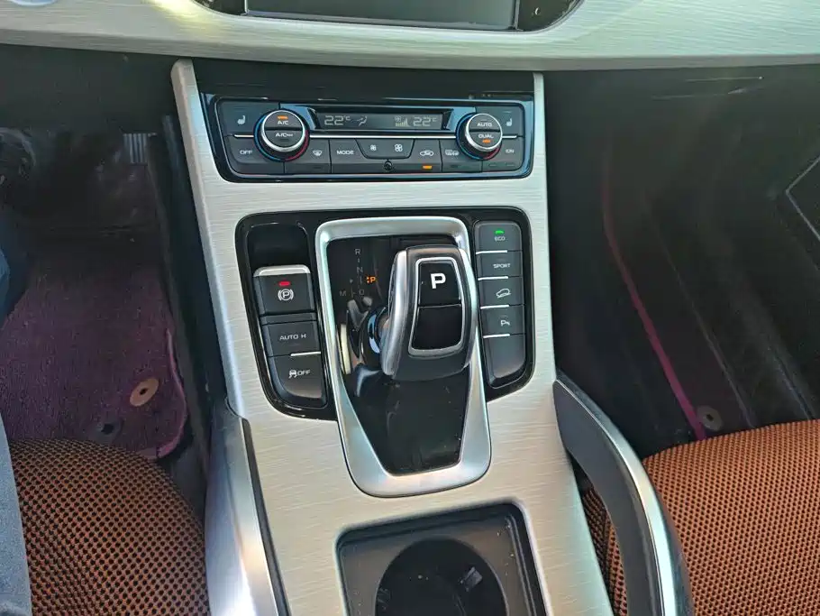 Geely Boyue — миниатюра 16