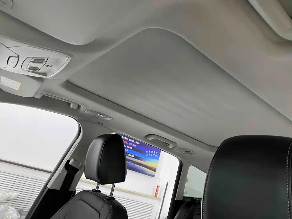 Ford Kuga — миниатюра 16