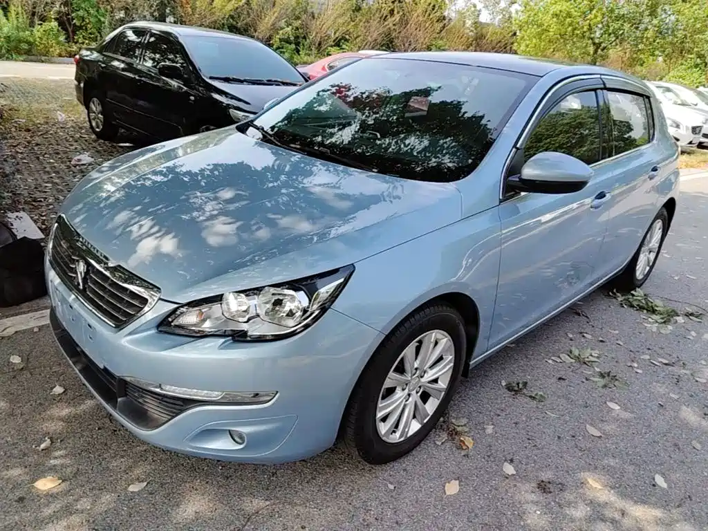 Peugeot 308S