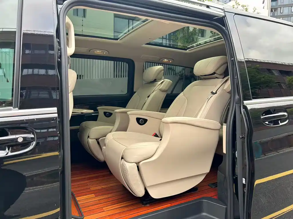 Mercedes-Benz V-Class — миниатюра 8