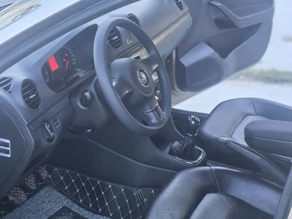 Volkswagen Jetta — миниатюра 10