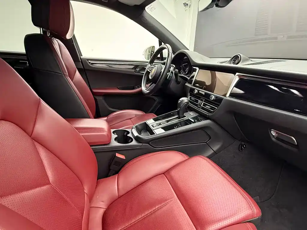 Porsche Macan — миниатюра 7