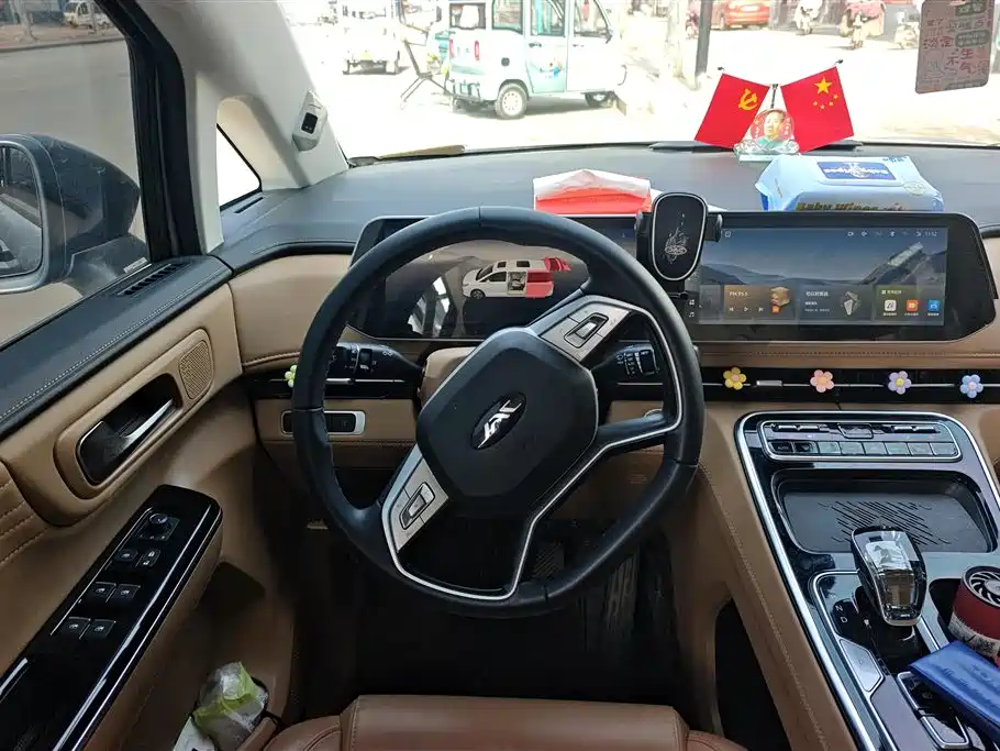 JAC Motors RUIFENG RF8 PHEV