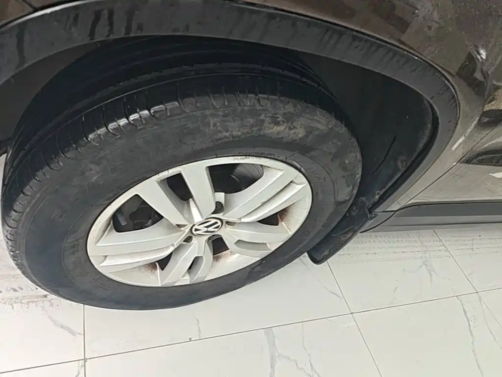 Volkswagen Tiguan — миниатюра 23