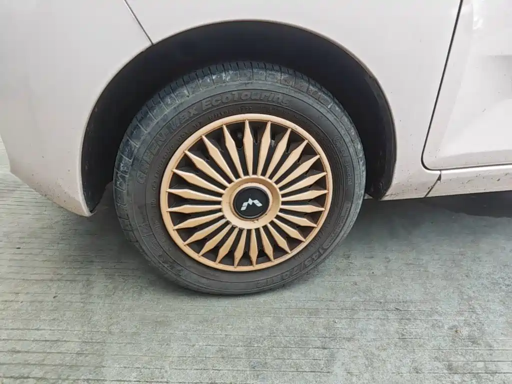 Wuling MINIEV — миниатюра 20