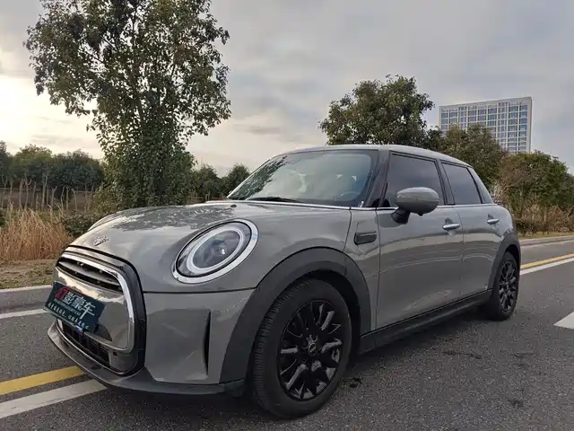 MINI 