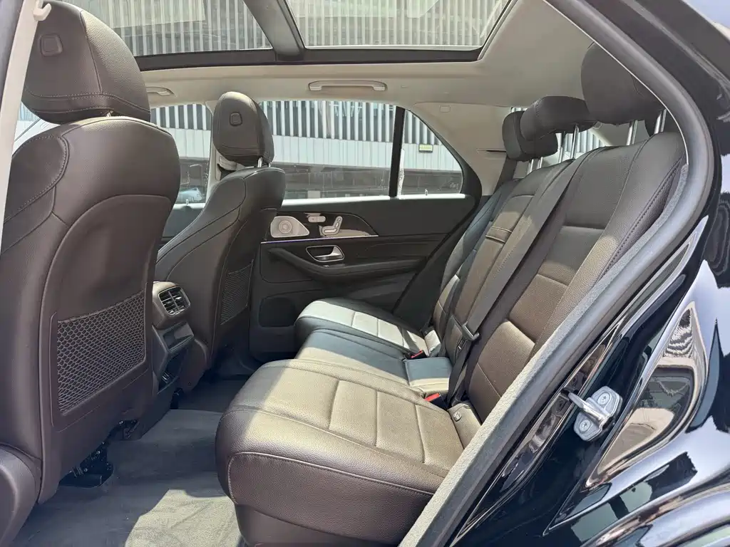Mercedes-Benz GLE (Import) — миниатюра 7