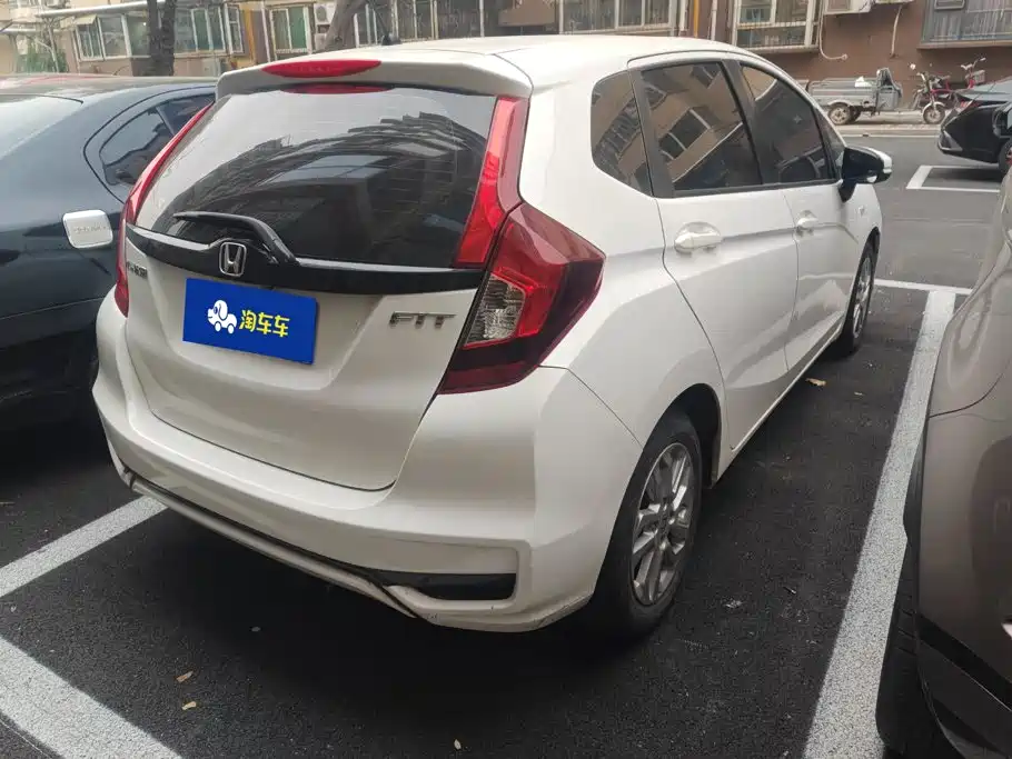 Honda Fit — миниатюра 3