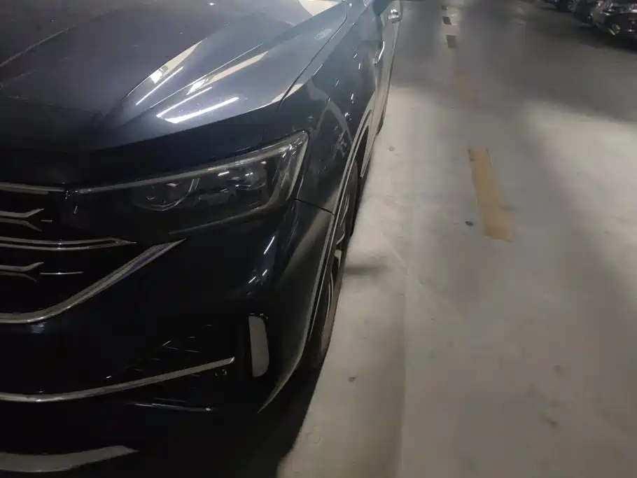 Volkswagen X — миниатюра 5
