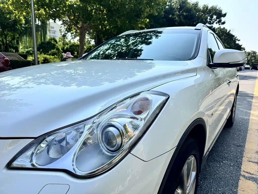 Infiniti QX50 — миниатюра 8