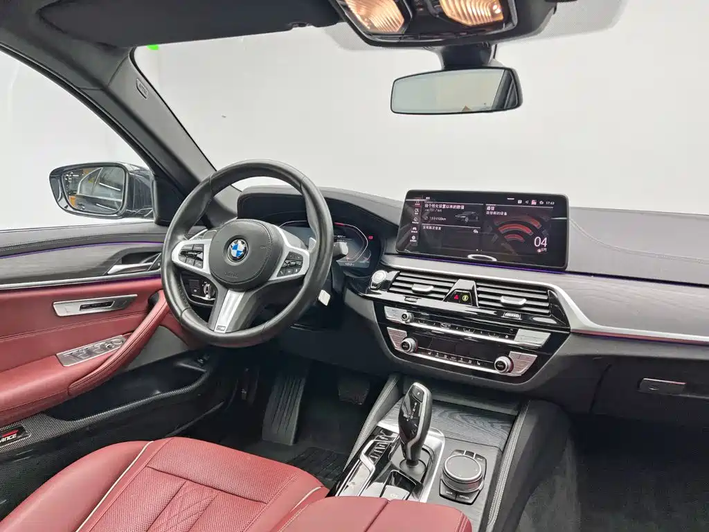 BMW 5 Series — миниатюра 21