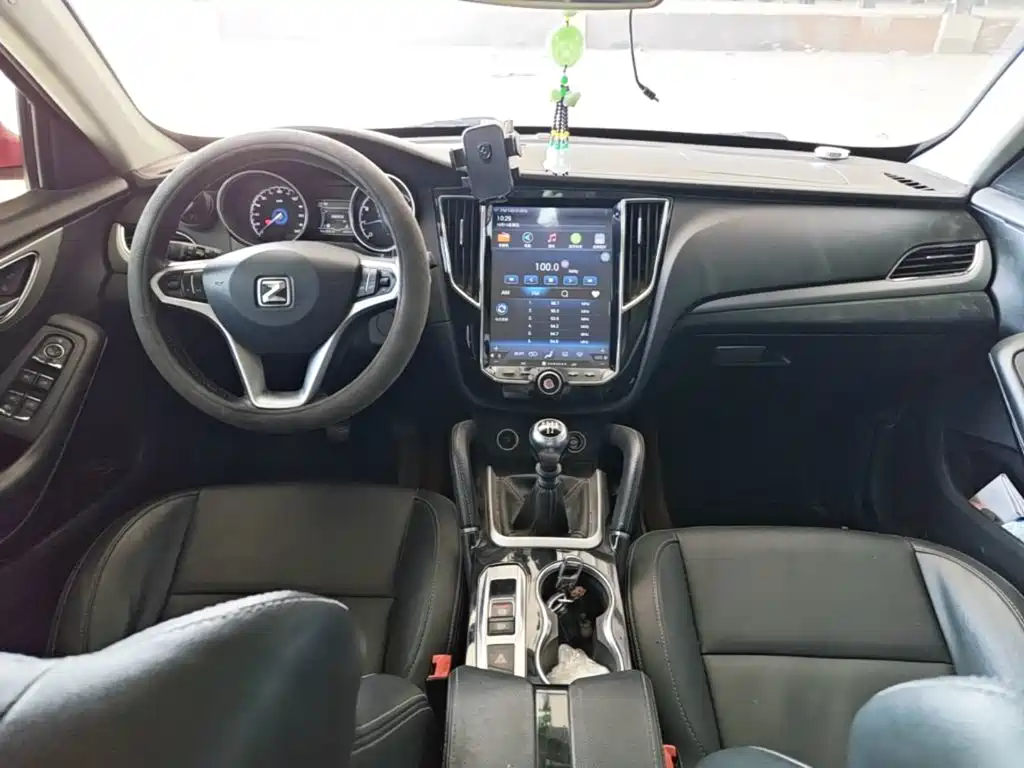 Zotye Zotye SR7 — миниатюра 10