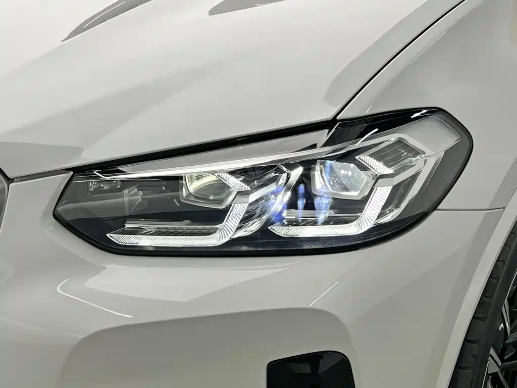 BMW iX3 — миниатюра 9