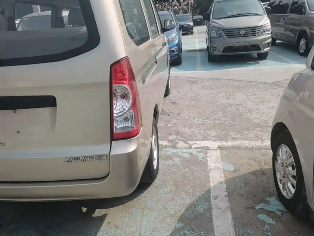 Wuling Rongguang — миниатюра 8