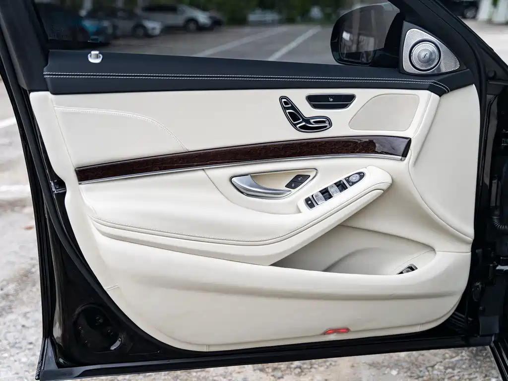 Mercedes-Benz S-Class — миниатюра 9