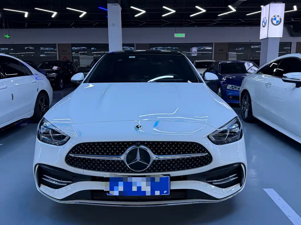 Mercedes-Benz C-Class — миниатюра 2