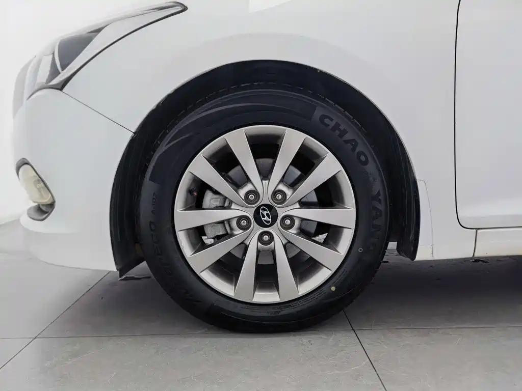Hyundai Mistra — миниатюра 17