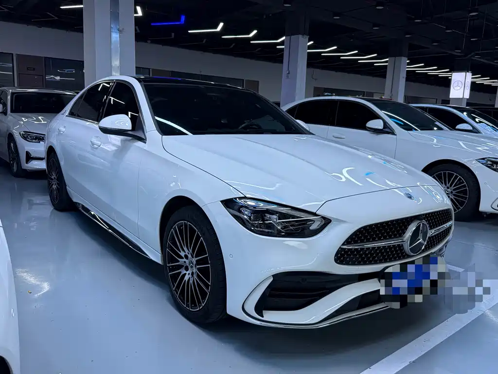 Mercedes-Benz C-Class — миниатюра 3