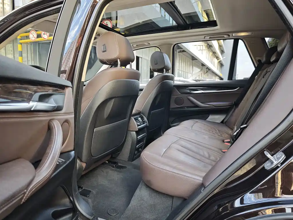 BMW X5 (Import) — миниатюра 7
