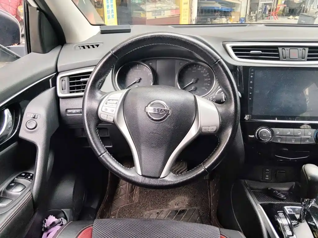 Nissan Qashqai — миниатюра 3