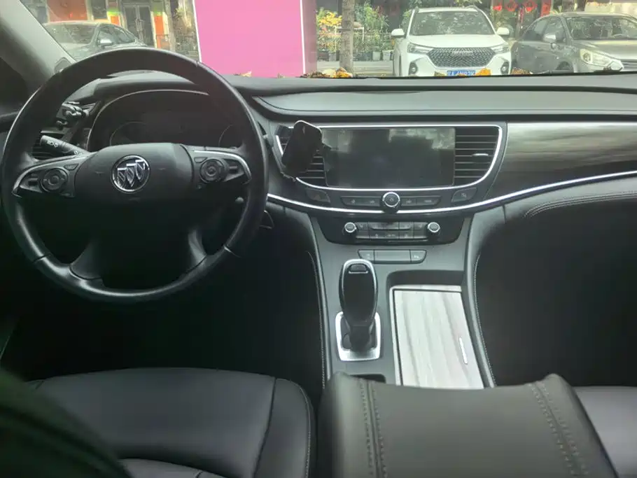 Buick LaCrosse — миниатюра 12