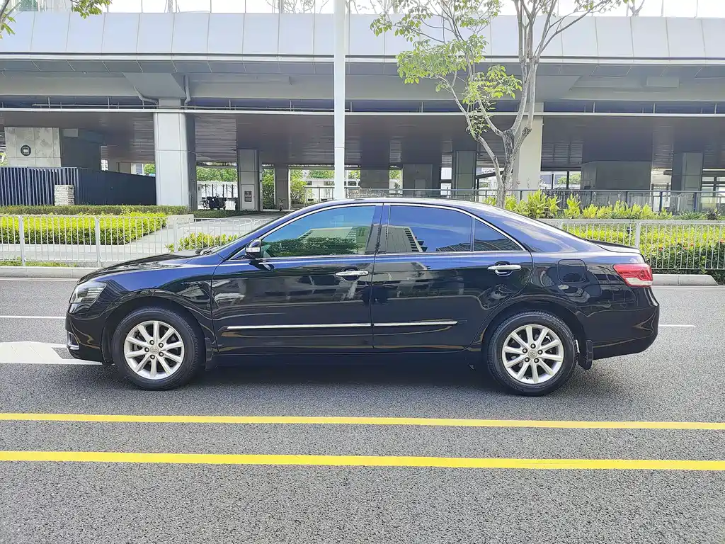 Toyota Camry 2013 200G Luxury