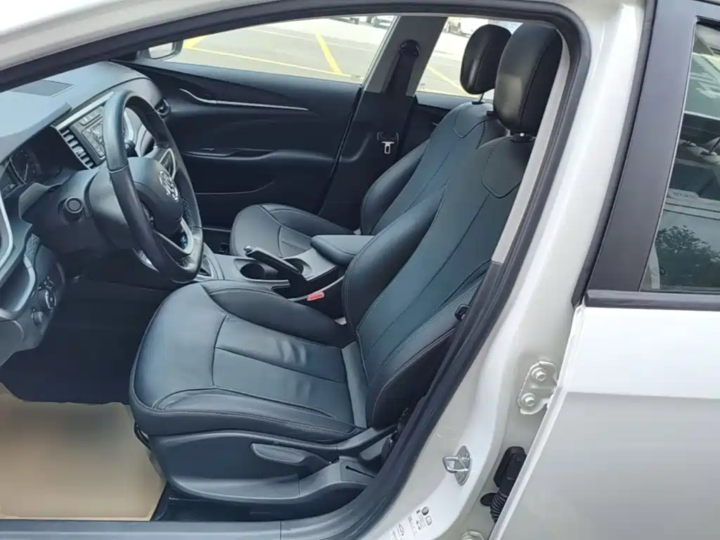 Buick Excelle — миниатюра 15