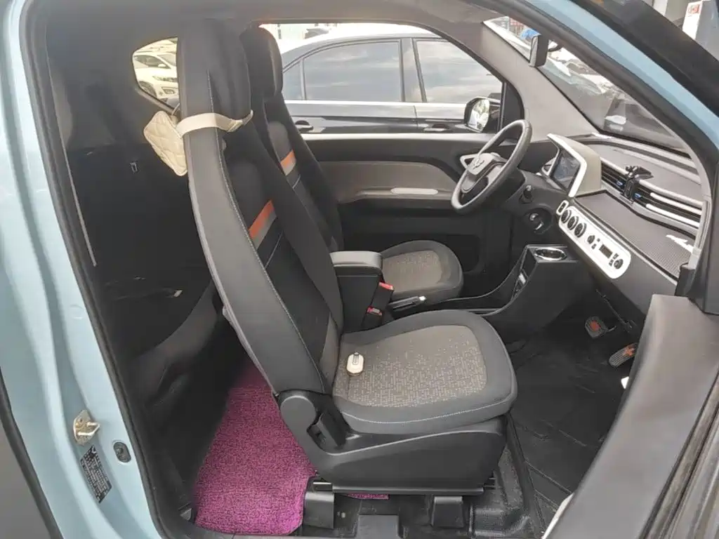 Wuling MINIEV — миниатюра 25