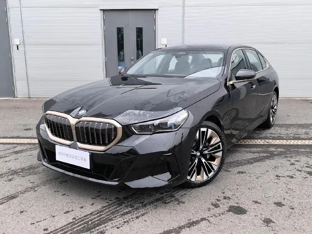 BMW 5 Series 0