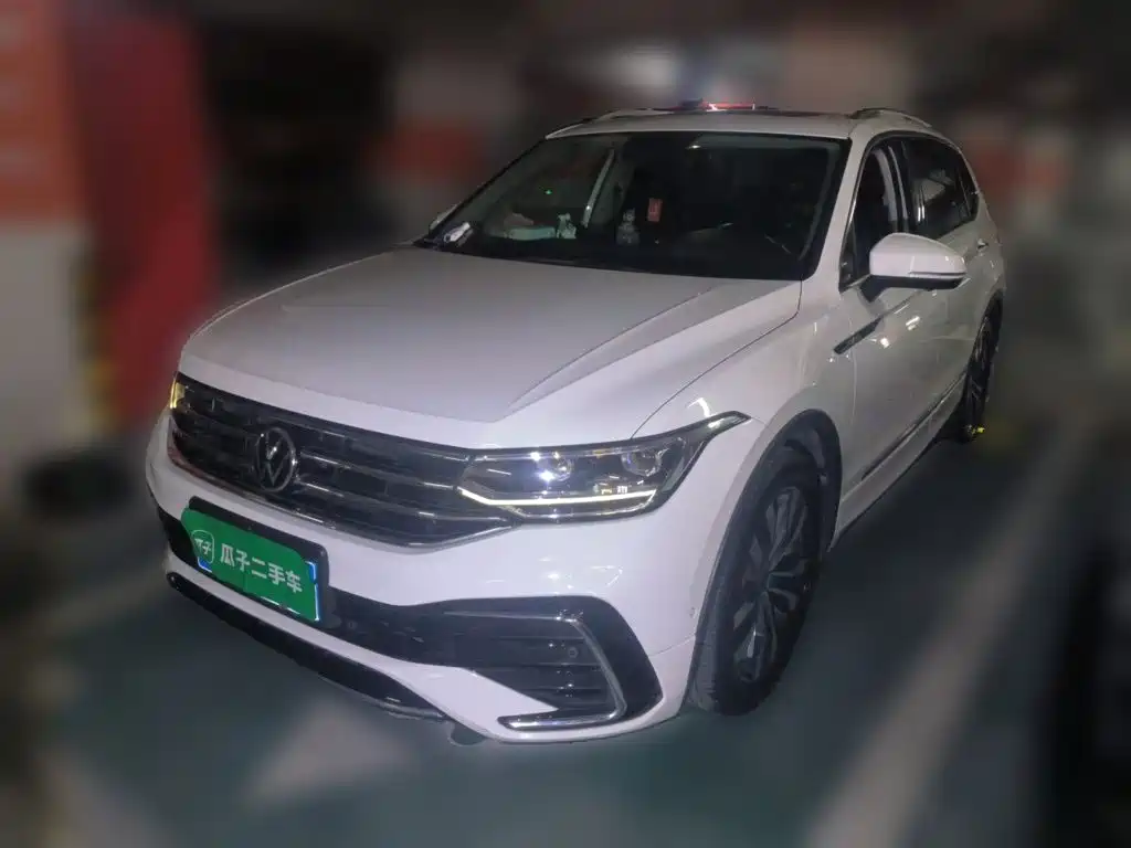Volkswagen Tiguan L — миниатюра 2