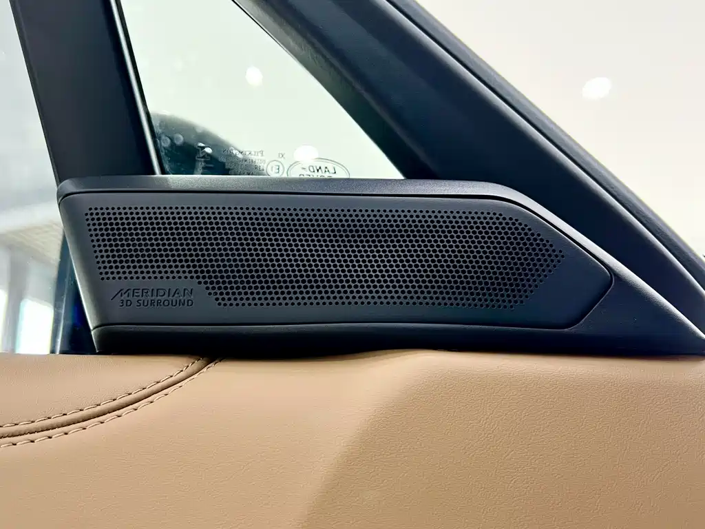 Land Rover Range Rover — миниатюра 26