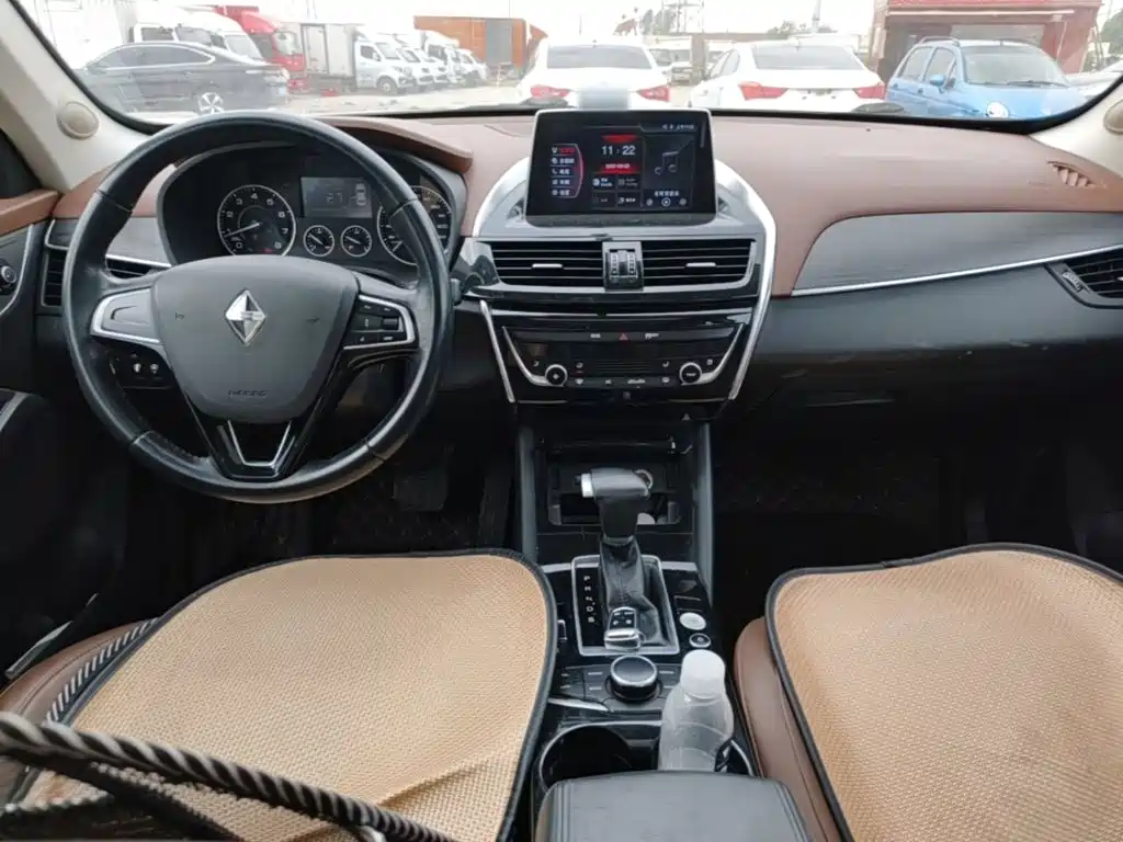 Borgward BX5 — миниатюра 10